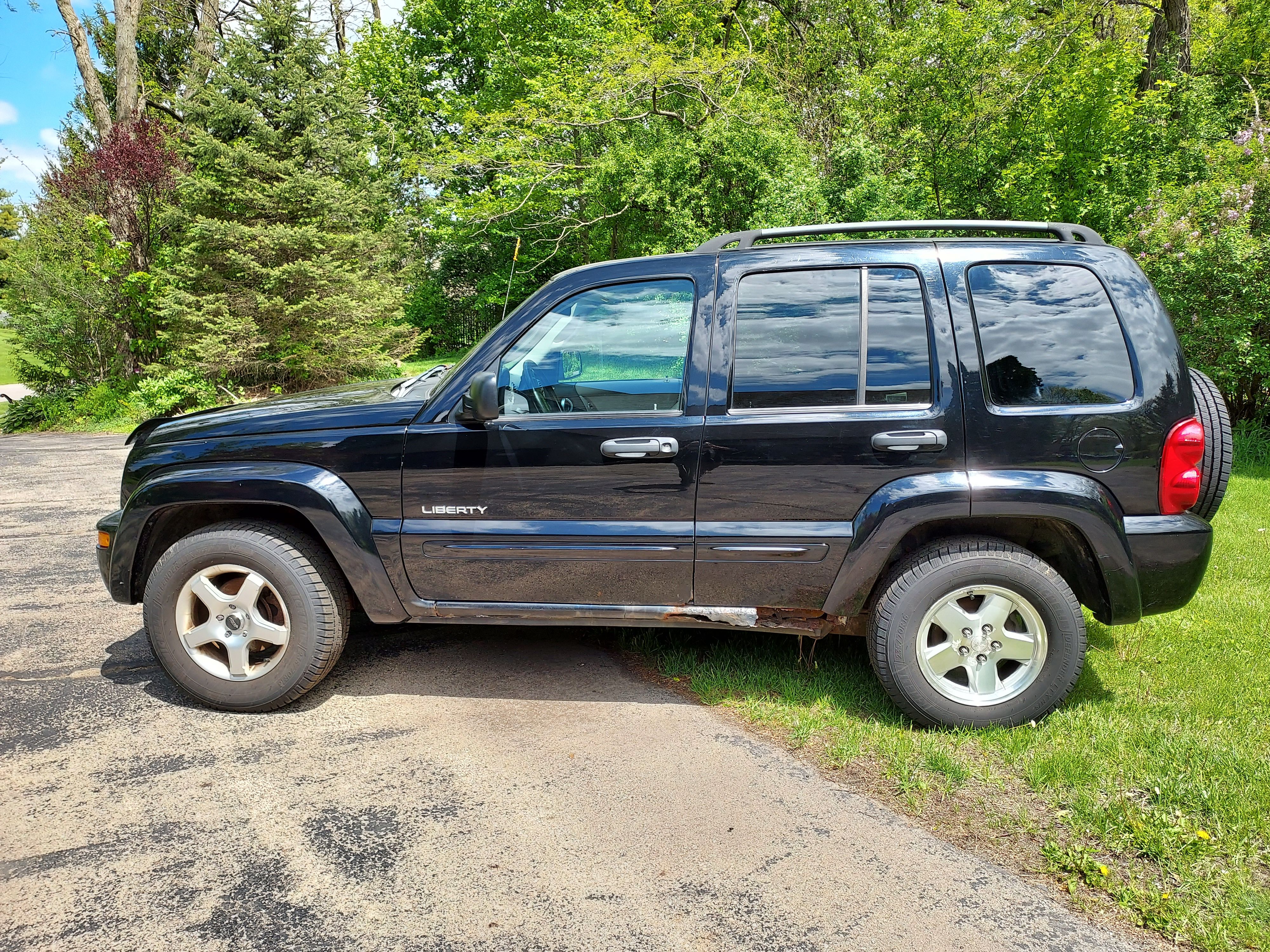 Used 2004 Jeep Liberty Limited w/ Security Group AWD/4WD image 4