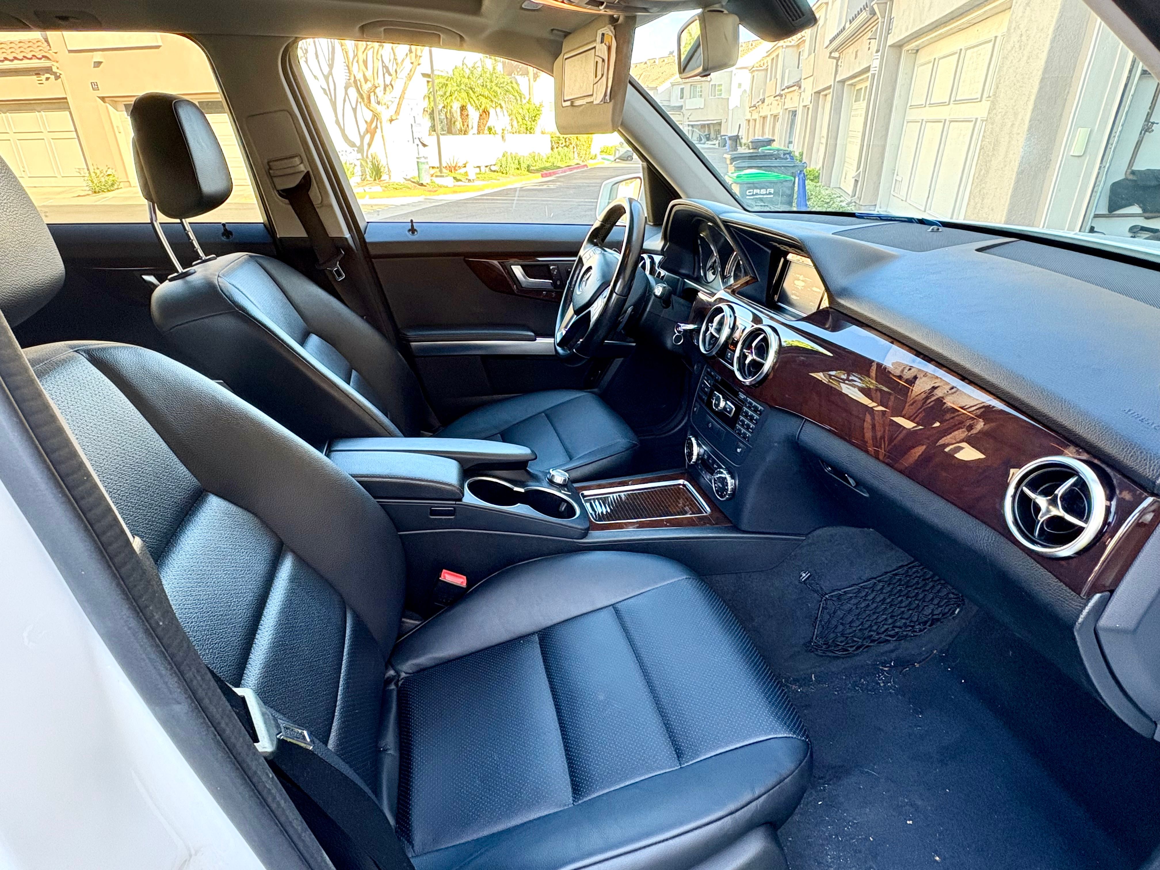 Used 2013 Mercedes-Benz GLK 250 BlueTEC 4MATIC image 12
