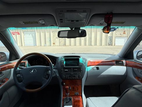 Used 2006 Lexus LS 430 RWD image 8