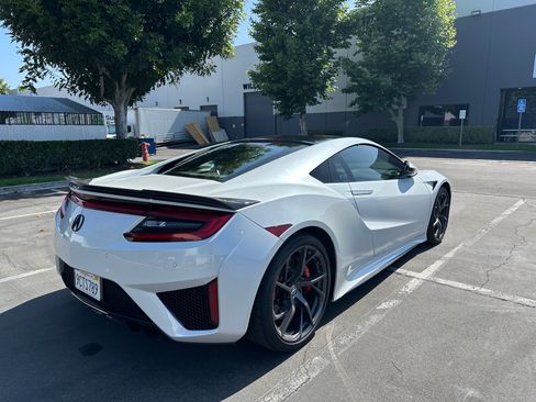 Used 2020 Acura NSX image 8