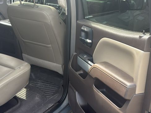 Used 2017 Chevrolet Silverado 1500 LTZ Z71 w/ LTZ Plus Package image 11