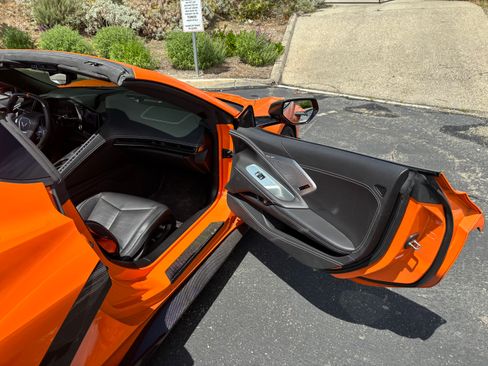 Used 2022 Chevrolet Corvette Stingray Premium Conv w/ Z51 Performance Package image 16