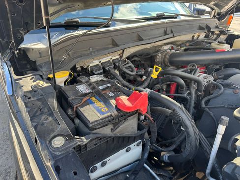 Used 2016 Ford F250 XLT w/ XLT Premium Package image 10