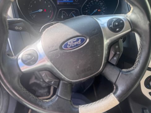Used 2012 Ford Focus Titanium FWD image 18
