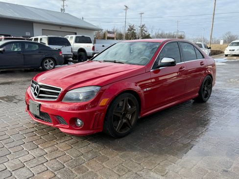Used 2009 Mercedes-Benz C 63 AMG Sedan w/ Multimedia Pkg image 5
