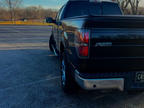 Used 2011 Ford F150 Lariat w/ Lariat Chrome Pkg image 5