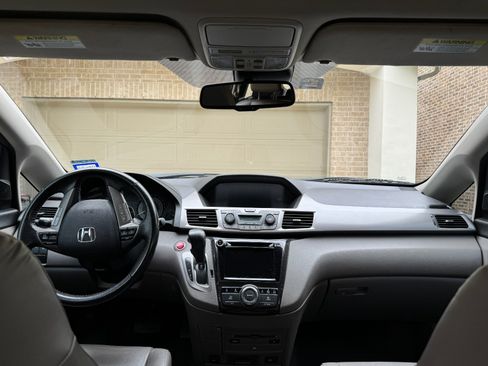 Used 2015 Honda Odyssey Touring Elite image 29