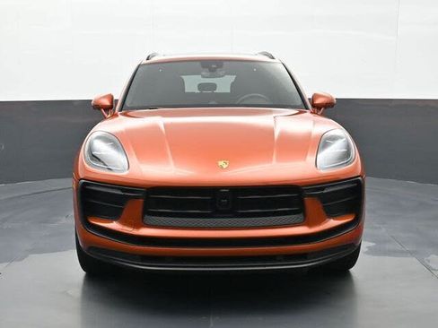Used 2022 Porsche Macan AWD/4WD image 4