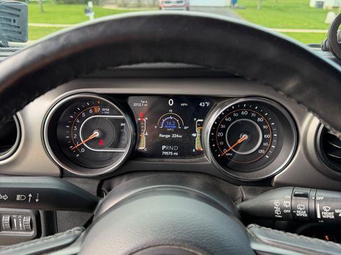 Used 2021 Jeep Wrangler Unlimited Sport AWD/4WD image 8