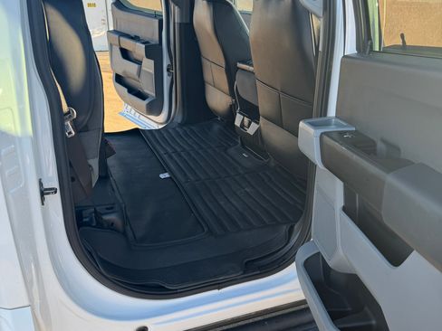 Used 2023 Ford F350 XL w/ Snow Plow/Camper Package image 11