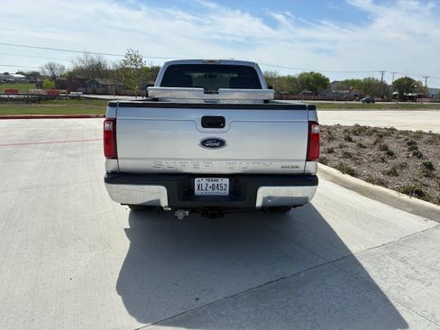Used 2015 Ford F250 XLT image 6