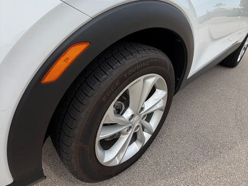 Used 2021 Buick Encore GX Preferred image 11