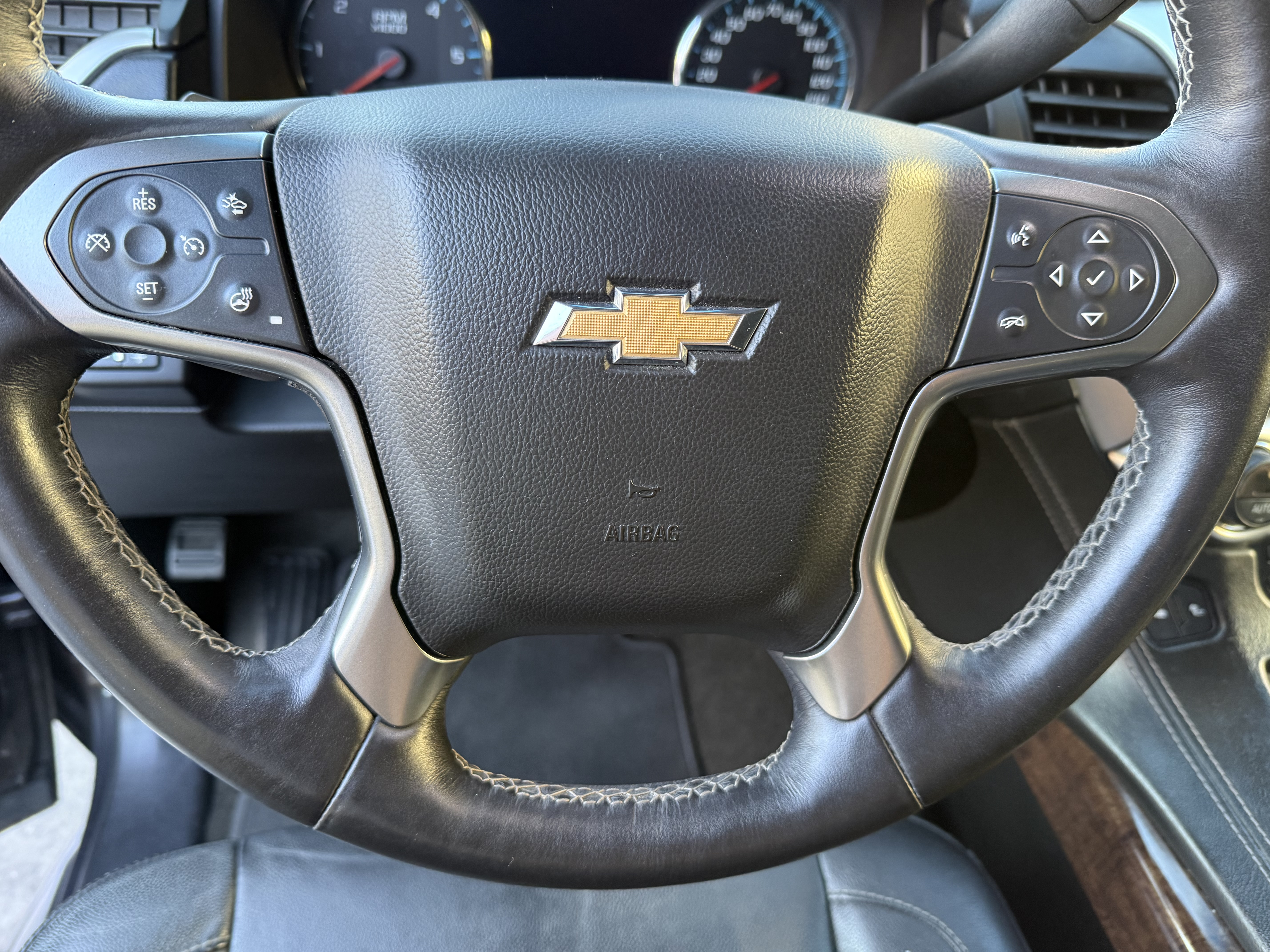 Used 2017 Chevrolet Tahoe LT w/ Luxury Package RWD image 22
