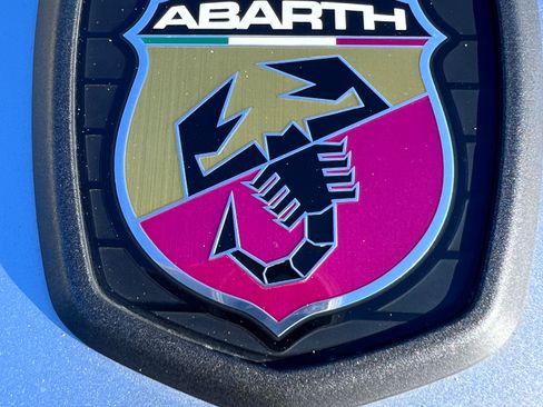Used 2020 FIAT 124 Spider Abarth w/ Convenience Group image 15