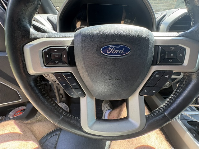 Used 2019 Ford F150 Lariat w/ Equipment Group 502A Luxury AWD/4WD image 26
