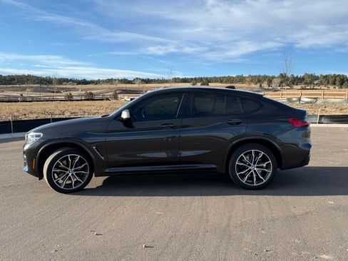 Used 2019 BMW X4 M40i image 4