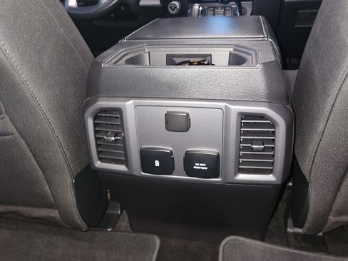 Used 2018 Ford F150 XLT w/ Equipment Group 302A Luxury image 9