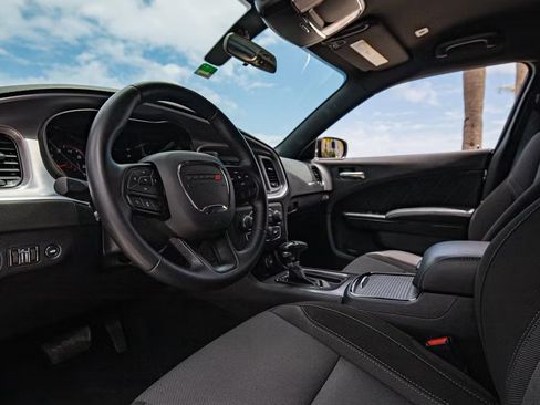 Used 2021 Dodge Charger SXT w/ Blacktop Package image 17