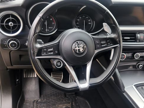 Used 2018 Alfa Romeo Stelvio Ti Sport image 10