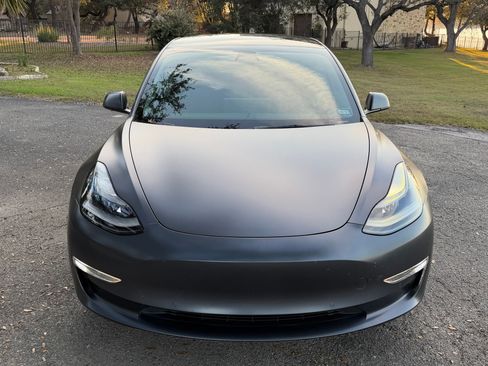 Used 2022 Tesla Model 3 Performance image 9