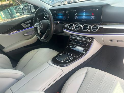 Used 2021 Mercedes-Benz E 350 4MATIC Sedan image 12