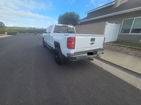 Used 2017 Chevrolet Silverado 2500 LTZ w/ Duramax Plus Package AWD/4WD image 9