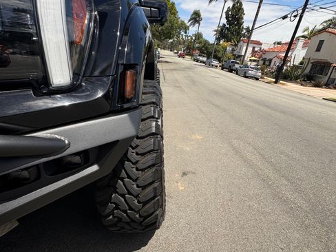 Used 2025 Ford F150 Raptor AWD/4WD image 11