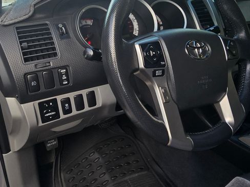 Used 2015 Toyota Tacoma PreRunner w/ TRD Sport Package RWD image 12