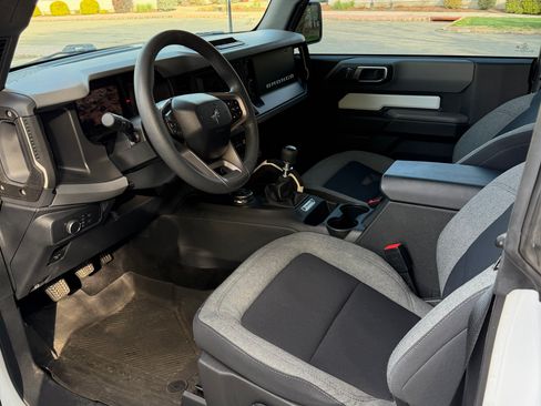 Used 2022 Ford Bronco 2-Door w/ Sasquatch Package AWD/4WD image 8