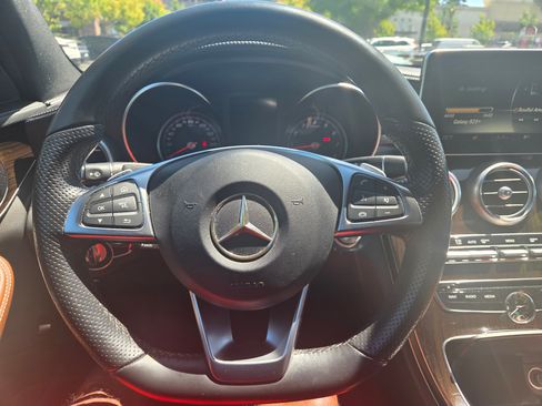 Used 2018 Mercedes-Benz C 300 Sedan image 24
