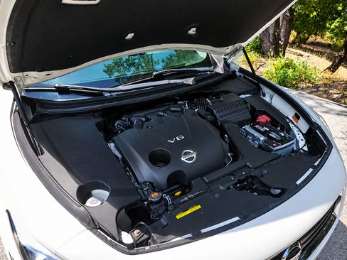 Used 2013 Nissan Maxima 3.5 SV w/ Sport Pkg FWD image 9