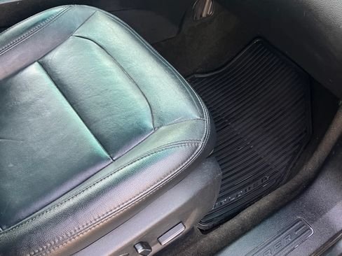 Used 2016 Ford Explorer XLT w/ Equipment Group 202A image 11