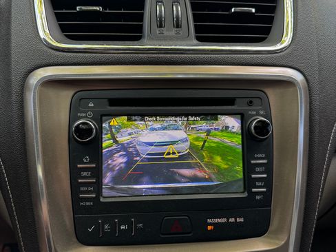 Used 2013 GMC Acadia Denali AWD/4WD image 22