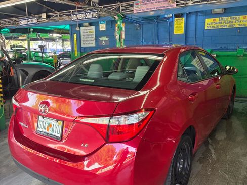Used 2015 Toyota Corolla LE FWD image 6