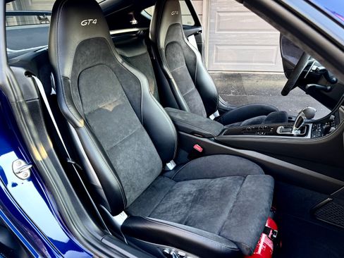 Used 2021 Porsche 718 Cayman GT4 image 21