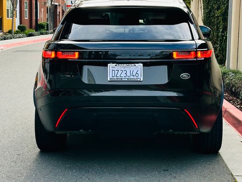 Used 2021 Land Rover Range Rover Velar S image 2