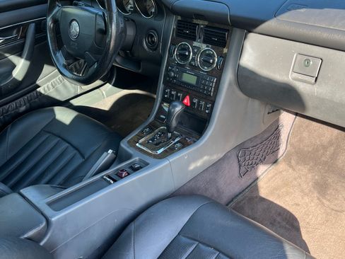 Used 2003 Mercedes-Benz SLK 32 AMG image 32