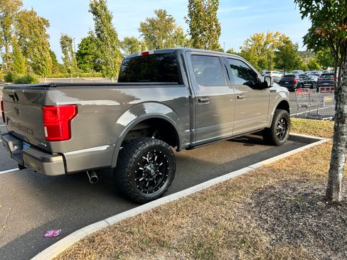 Used 2020 Ford F150 Lariat w/ Equipment Group 502A Luxury image 6