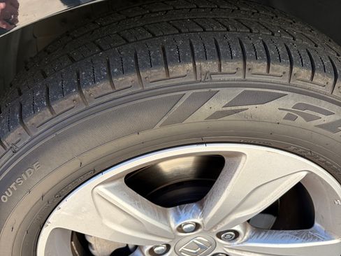 Used 2019 Honda Odyssey EX-L image 2