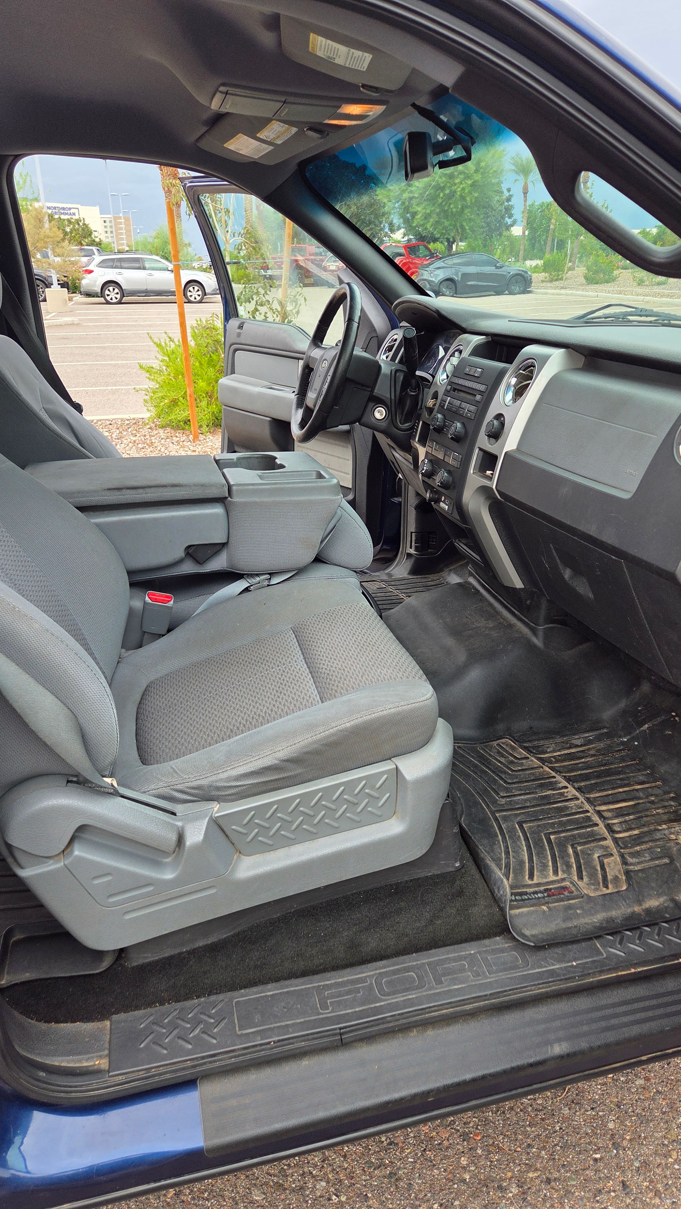 Used 2011 Ford F150 XLT w/ XLT Convenience Pkg RWD image 14
