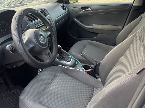 Used 2011 Volkswagen Jetta S image 6