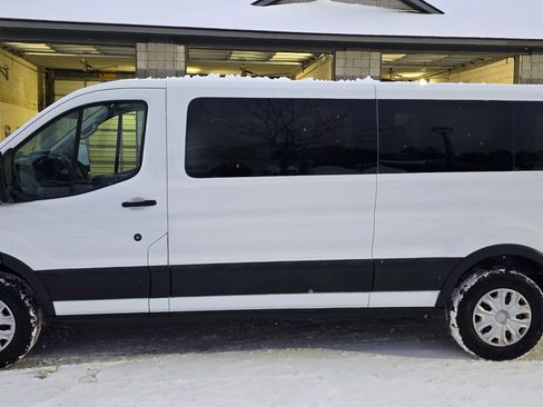 Used 2019 Ford Transit 350 XLT image 11