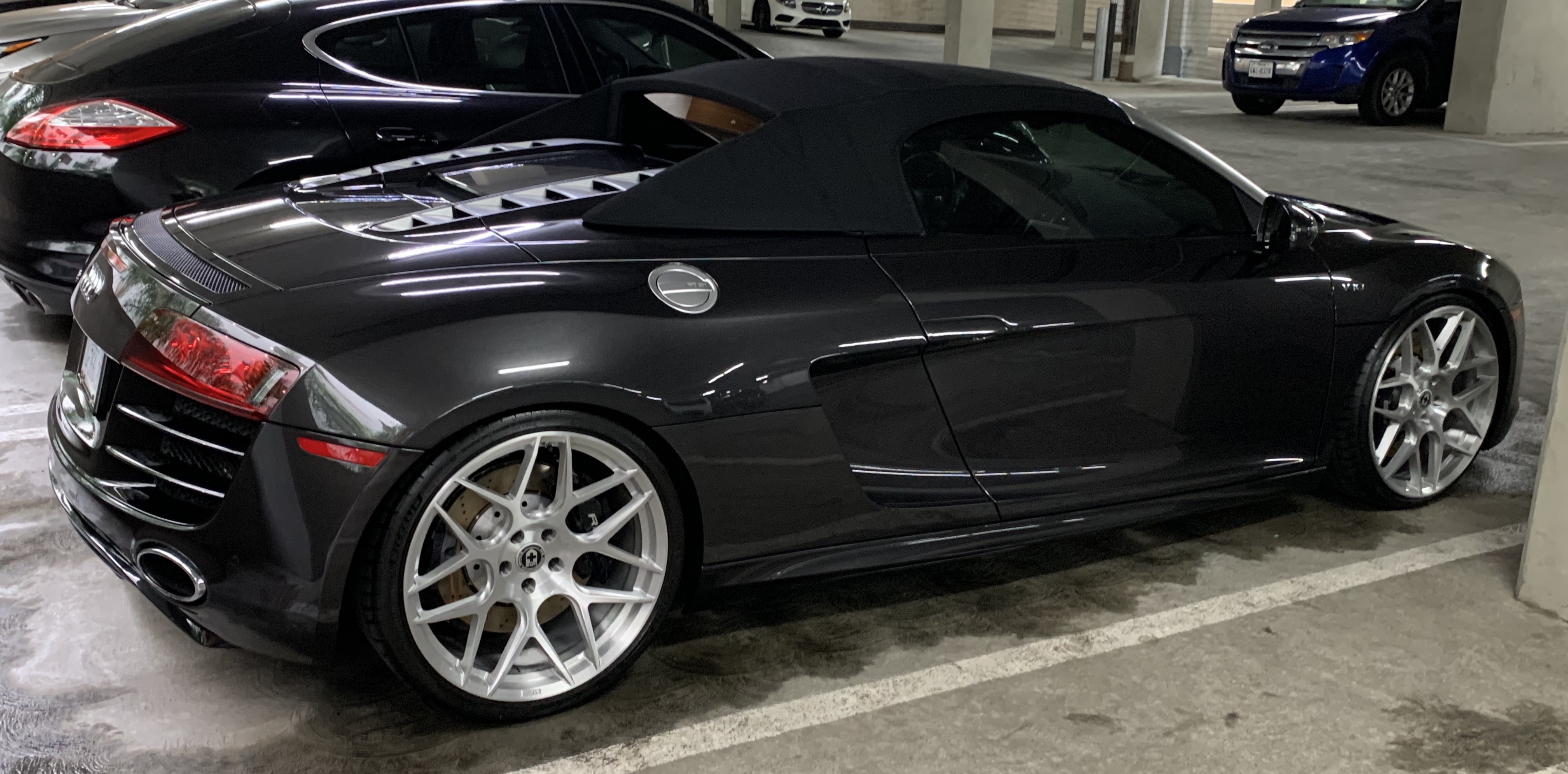 Used 2012 Audi R8 V10 AWD/4WD image 2