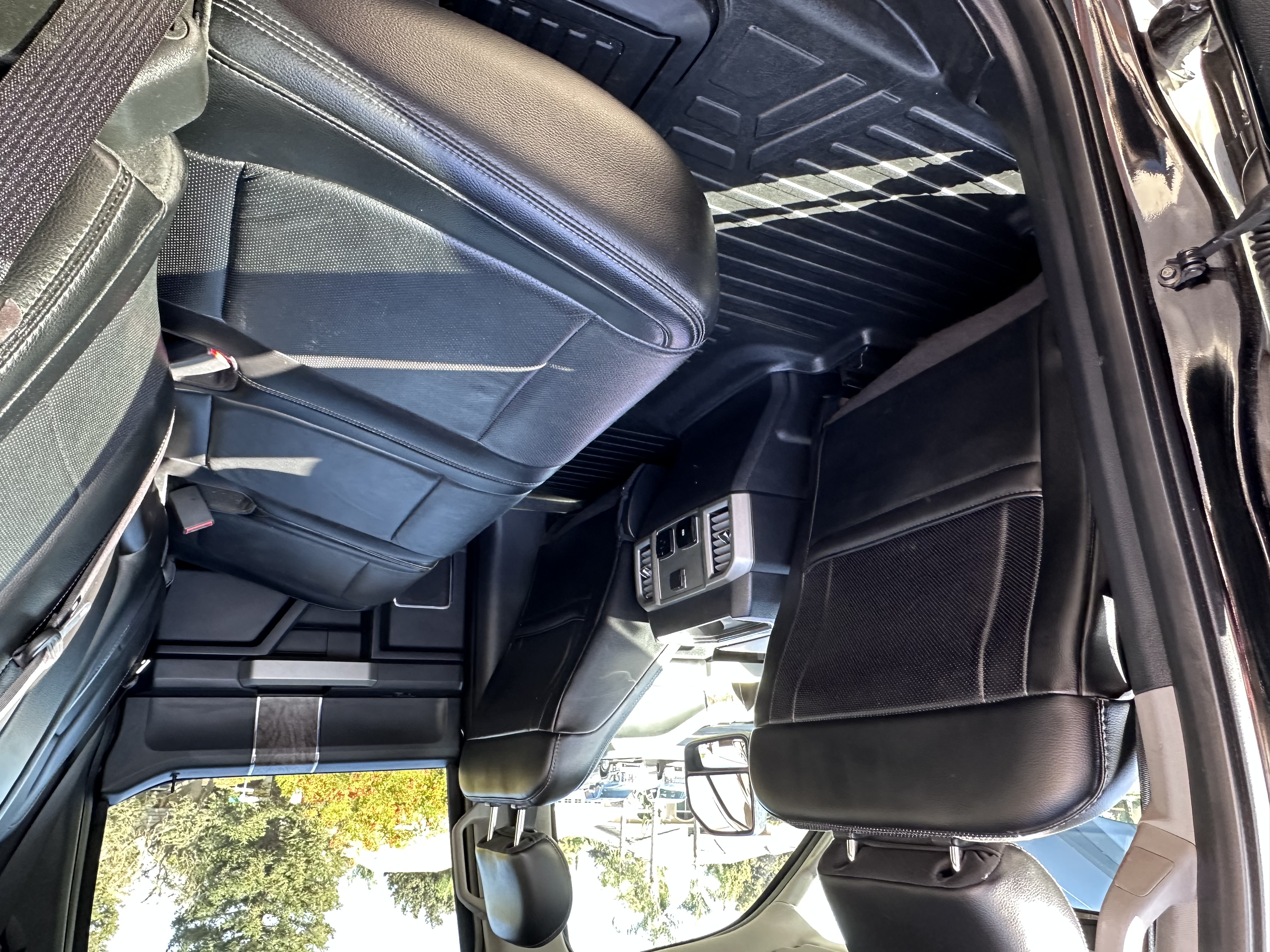 Used 2017 Ford F350 Lariat w/ Chrome Package AWD/4WD image 16