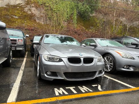 Used 2007 BMW 335i Coupe image 6