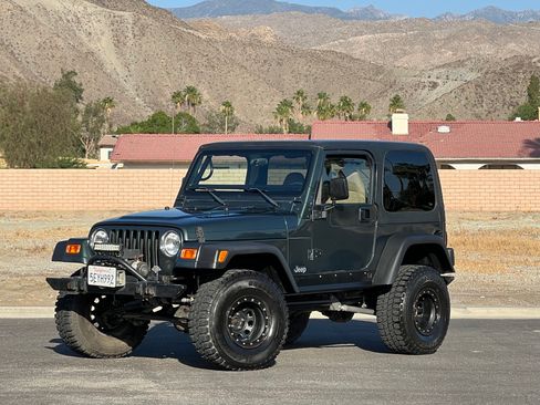 Used 2002 Jeep Wrangler Sport AWD/4WD image 1