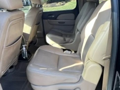 Used 2012 GMC Yukon XL Denali image 9