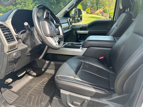 Used 2021 Ford F350 Lariat w/ Lariat Ultimate Package AWD/4WD image 13
