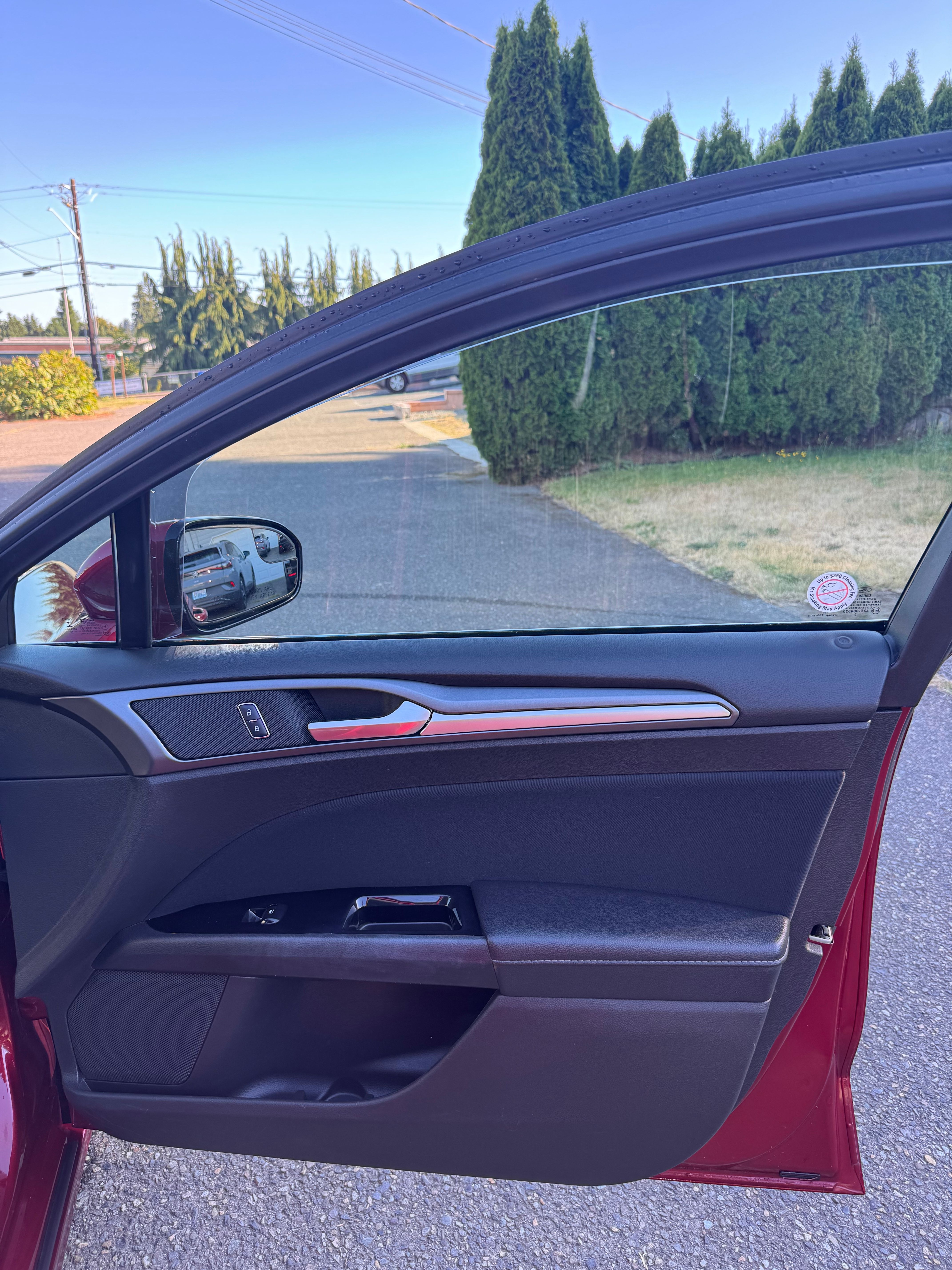 Used 2016 Ford Fusion SE FWD image 17