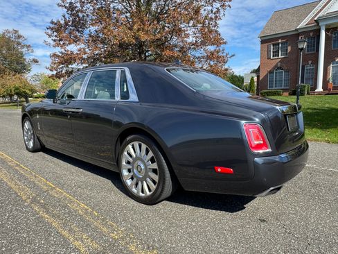 Used 2018 Rolls-Royce Phantom Sedan image 8